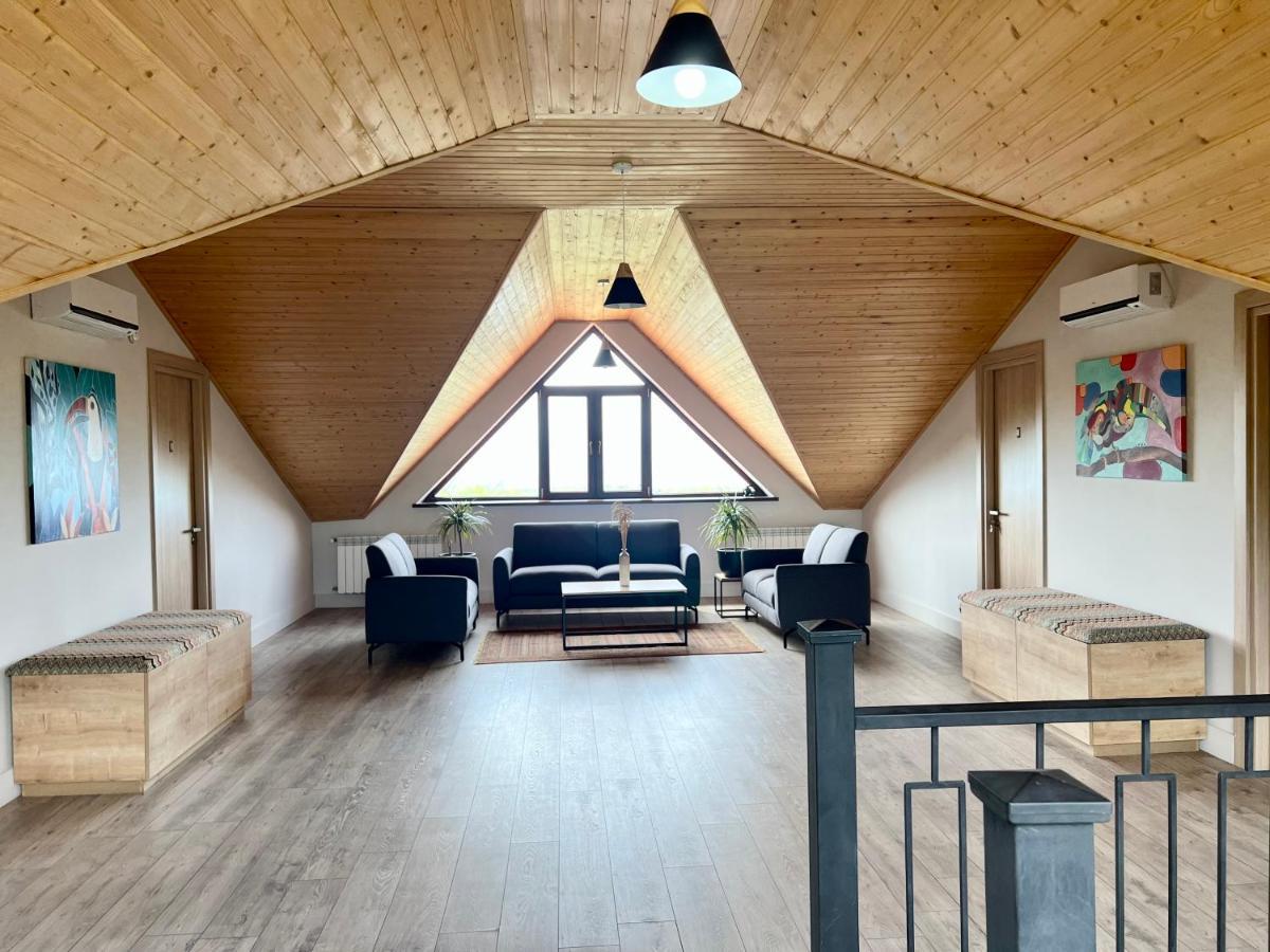 Begaso Family Winery Hotel Кварели Екстериор снимка